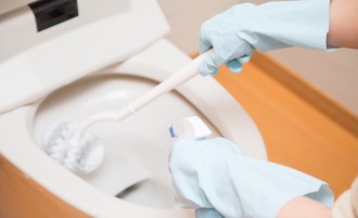 トイレつまりの解消法！自分でできる直し方や修理を依頼する際のポイント